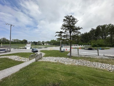 Gorgeous and well maintained 2, 1.75 Bath is now on the market! on Lakes of the Four Seasons Country Club in Indiana - for sale on GolfHomes.com, golf home, golf lot