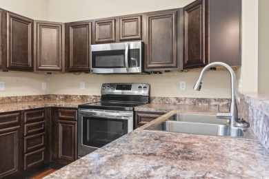 Welcome to this beautiful 3 bedroom, 2 bath single-level home on Arrowhead Country Club in South Carolina - for sale on GolfHomes.com, golf home, golf lot