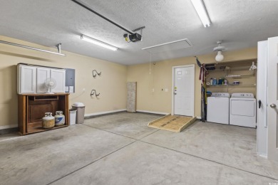 Welcome to this beautiful 3 bedroom, 2 bath single-level home on Arrowhead Country Club in South Carolina - for sale on GolfHomes.com, golf home, golf lot