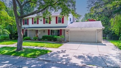 **WOW**2100+ SQ FT ABSOLUTELY BEAUTIFUL 4 BEDROOM, 2 AND A HALF on Lochmoor Club in Michigan - for sale on GolfHomes.com, golf home, golf lot
