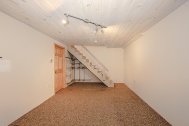 A beautiful cape with 3 or 4 bedrooms and 2 baths, ideal for on Plausawa Valley Country Club in New Hampshire - for sale on GolfHomes.com, golf home, golf lot