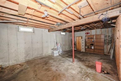 A beautiful cape with 3 or 4 bedrooms and 2 baths, ideal for on Plausawa Valley Country Club in New Hampshire - for sale on GolfHomes.com, golf home, golf lot