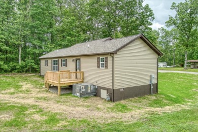 Beautiful New Construction in Lake Tansi! This 2 bed / 2 bath on Lake Tansi Village Country Club in Tennessee - for sale on GolfHomes.com, golf home, golf lot