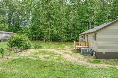 Beautiful New Construction in Lake Tansi! This 2 bed / 2 bath on Lake Tansi Village Country Club in Tennessee - for sale on GolfHomes.com, golf home, golf lot