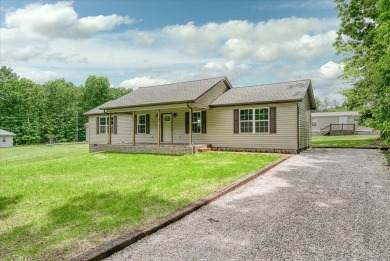 Beautiful New Construction in Lake Tansi! This 2 bed / 2 bath on Lake Tansi Village Country Club in Tennessee - for sale on GolfHomes.com, golf home, golf lot