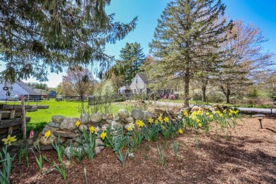 A beautiful cape with 3 or 4 bedrooms and 2 baths, ideal for on Plausawa Valley Country Club in New Hampshire - for sale on GolfHomes.com, golf home, golf lot