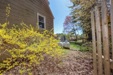 A beautiful cape with 3 or 4 bedrooms and 2 baths, ideal for on Plausawa Valley Country Club in New Hampshire - for sale on GolfHomes.com, golf home, golf lot