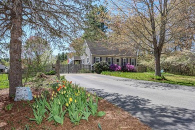 A beautiful cape with 3 or 4 bedrooms and 2 baths, ideal for on Plausawa Valley Country Club in New Hampshire - for sale on GolfHomes.com, golf home, golf lot