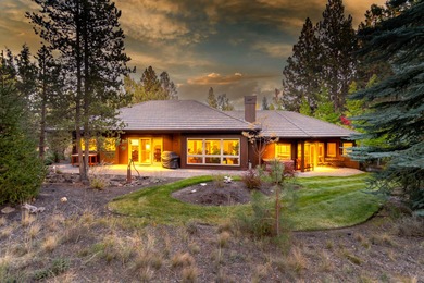 Nestled on a quiet cul-de-sac along the 18th fairway, this on Awbrey Glen Golf Club in Oregon - for sale on GolfHomes.com, golf home, golf lot