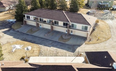 Enjoy golf course living with this charming 2-bedroom condo on Waverly Municipal Golf Course in Iowa - for sale on GolfHomes.com, golf home, golf lot