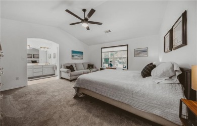 This 3 bedroom house has been fully repainted and new flooring on Bella Vista - Metfield Golf Complex and Country Club in Arkansas - for sale on GolfHomes.com, golf home, golf lot