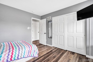 Step into this beautifully maintained 3 bed, 3 bath vaulted on Bear Creek Golf Club in Missouri - for sale on GolfHomes.com, golf home, golf lot