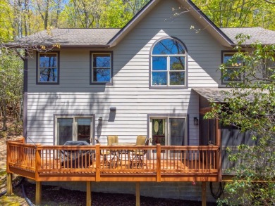 Tucked away in the heart of Sapphire Valley and just minutes on Sapphire National Golf Club in North Carolina - for sale on GolfHomes.com, golf home, golf lot