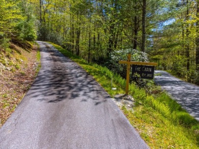 Tucked away in the heart of Sapphire Valley and just minutes on Sapphire National Golf Club in North Carolina - for sale on GolfHomes.com, golf home, golf lot