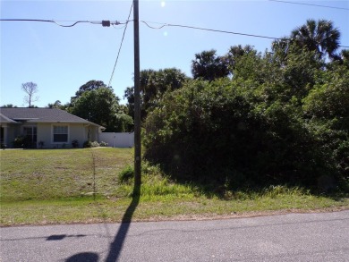This lot is on a quiet street that would be a great place to on Bobcat Trail Golf Club in Florida - for sale on GolfHomes.com, golf home, golf lot