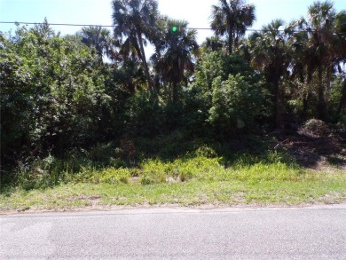 This lot is on a quiet street that would be a great place to on Bobcat Trail Golf Club in Florida - for sale on GolfHomes.com, golf home, golf lot