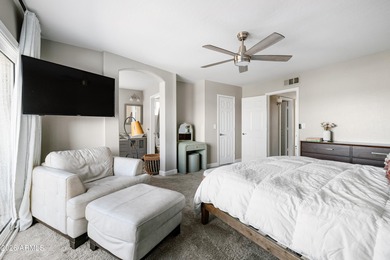 Spacious tri-level in the heart of Ahwatukee with 5 bedrooms, 3 on Ahwatukee Country Club in Arizona - for sale on GolfHomes.com, golf home, golf lot