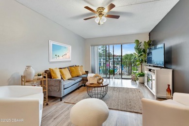 Beautifully remodeled 2 bedroom/2 bathroom condo located at the on Daytona Beach Golf Club in Florida - for sale on GolfHomes.com, golf home, golf lot