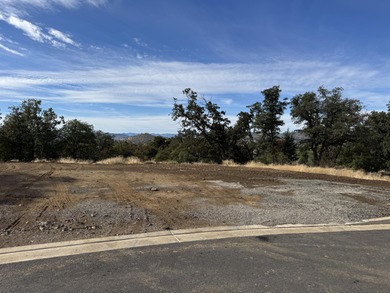 Introducing Quail Run Estates, Eagle Point's premier new on Eagle Point Golf Course in Oregon - for sale on GolfHomes.com, golf home, golf lot