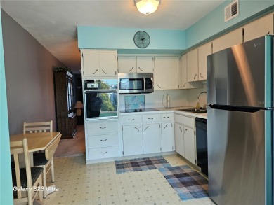 Comfortable and warm. This condo is a wonderful place to call on On Top Of The World Golf Course in Florida - for sale on GolfHomes.com, golf home, golf lot