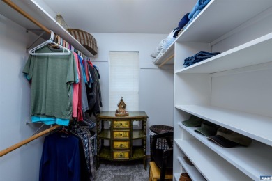 This beautifully maintained 3-bedroom, 3-bathroom residence on Peninsula Golf Club Inc. in Washington - for sale on GolfHomes.com, golf home, golf lot