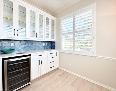 END UNIT CONDO in NAPLES HERITAGE Golf and Country Club - Full on Naples Heritage Golf and Country Club in Florida - for sale on GolfHomes.com, golf home, golf lot