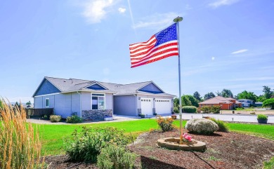 Tom Soyland custom built home located on 1.07 acres adjacent to on Shield Crest Golf Course in Oregon - for sale on GolfHomes.com, golf home, golf lot