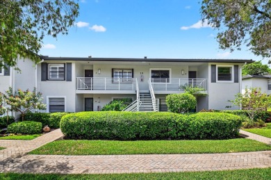 This is IT !! A beautifully maintained condo located in the on Hunters Run Golf and Country Club in Florida - for sale on GolfHomes.com, golf home, golf lot