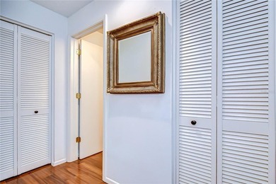 Maintenance free living. This two-bedroom, two-bath villa with a on Timber Greens Country Club in Florida - for sale on GolfHomes.com, golf home, golf lot