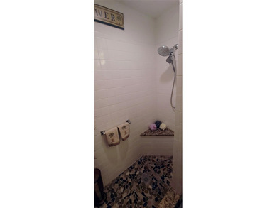 Maintenance free living. This two-bedroom, two-bath villa with a on Timber Greens Country Club in Florida - for sale on GolfHomes.com, golf home, golf lot