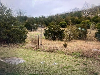 Flat Commercial Lot .4 Miles from Holiday Island Marina! on Holiday Island Executive Golf Course in Arkansas - for sale on GolfHomes.com, golf home, golf lot