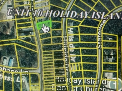 Flat Commercial Lot .4 Miles from Holiday Island Marina! on Holiday Island Executive Golf Course in Arkansas - for sale on GolfHomes.com, golf home, golf lot