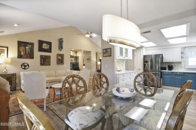 Welcome to 135 Evian at Shipyard - a coastal, 2BD/2BA top-floor on Shipyard Golf Club in South Carolina - for sale on GolfHomes.com, golf home, golf lot