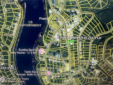 Flat Commercial Lot .4 Miles from Holiday Island Marina! on Holiday Island Executive Golf Course in Arkansas - for sale on GolfHomes.com, golf home, golf lot