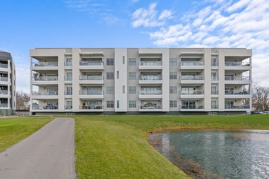 Rarely available Top Floor Luxury Condo with Golf Course and on Little Turtle Golf Club in Ohio - for sale on GolfHomes.com, golf home, golf lot
