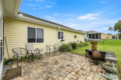 Welcome to this beautifully maintained, Fenced, 2-bedroom on Ocala Palms Golf and Country Club in Florida - for sale on GolfHomes.com, golf home, golf lot