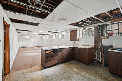 Imagine waking up every morning in a stately brick home that on Greenshire Golf Course in Illinois - for sale on GolfHomes.com, golf home, golf lot