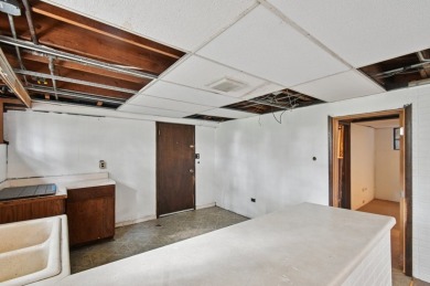 Imagine waking up every morning in a stately brick home that on Greenshire Golf Course in Illinois - for sale on GolfHomes.com, golf home, golf lot