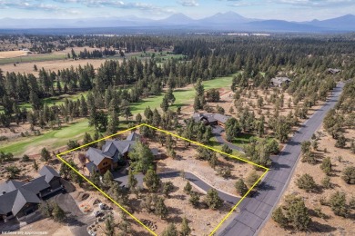 This stunning updated upcraftsman home, located in Aspen Lakes on Aspen Lakes Golf Course in Oregon - for sale on GolfHomes.com, golf home, golf lot