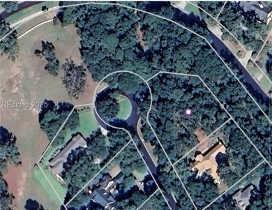 Private homesite on a peaceful cul-de-sac, surrounded by mature on Belfair Golf Club in South Carolina - for sale on GolfHomes.com, golf home, golf lot