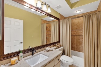 This 3-bedroom, 2-bath, 1,499-square-foot second-floor condo is on Lexington Country Club in Florida - for sale on GolfHomes.com, golf home, golf lot