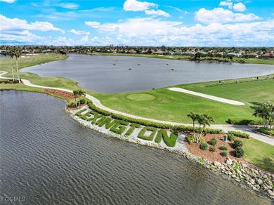 This 3-bedroom, 2-bath, 1,499-square-foot second-floor condo is on Lexington Country Club in Florida - for sale on GolfHomes.com, golf home, golf lot