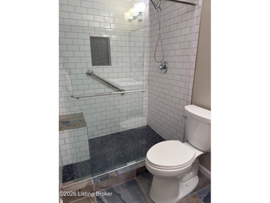 Cozy first floor condo in Hunting Creek near the golf course and on Hunting Creek Country Club in Kentucky - for sale on GolfHomes.com, golf home, golf lot