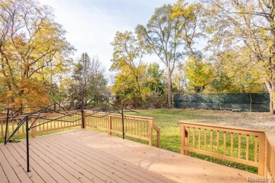 Welcome to this charming 3-bedroom, 2.5-bath home, ready for you on Lakelands Golf and Country Club in Michigan - for sale on GolfHomes.com, golf home, golf lot