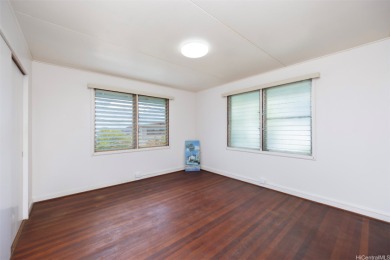 Conveniently located just a few blocks up Wilhelmina Rise, this on  in Hawaii - for sale on GolfHomes.com, golf home, golf lot