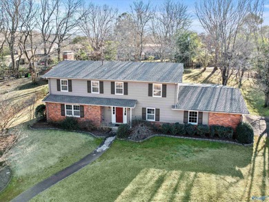 This spacious, immaculately maintained 5BR/2.5BA home is located on Point Mallard Golf Course in Alabama - for sale on GolfHomes.com, golf home, golf lot