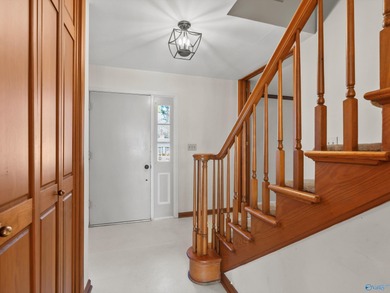 This spacious, immaculately maintained 5BR/2.5BA home is located on Point Mallard Golf Course in Alabama - for sale on GolfHomes.com, golf home, golf lot