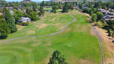 EXPERIENCE LUXURY LIVING ON THE GOLF COURSE in the highly on Rogue Valley Country Club in Oregon - for sale on GolfHomes.com, golf home, golf lot