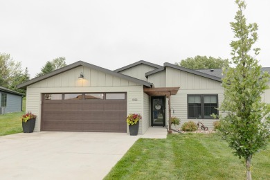 This end unit in The Dwellings has all the upgrades! One owner on Indian Hills Golf Club in Iowa - for sale on GolfHomes.com, golf home, golf lot