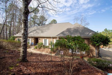 WOW! Welcome Home ! One level home with over 2,700 sq.ft. on on Heatherwood Golf and Country Club  in Alabama - for sale on GolfHomes.com, golf home, golf lot